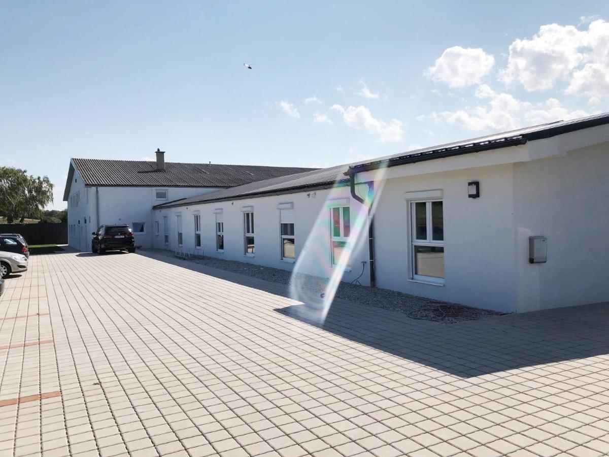 Gaestezimmer Oedenburgerstrasse Pottsching Exteriör bild